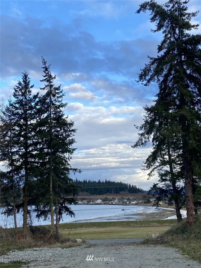 Property Photo: 472 Leman Drive WA 98282