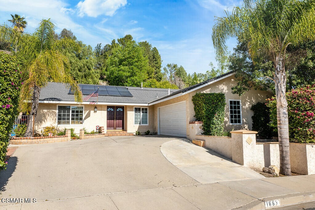 Property Photo:  1683 Eveningside Drive  CA 91362 