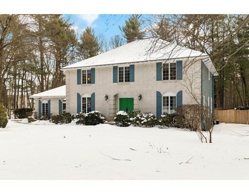Property Photo: 8 Newtowne Way MA 01824