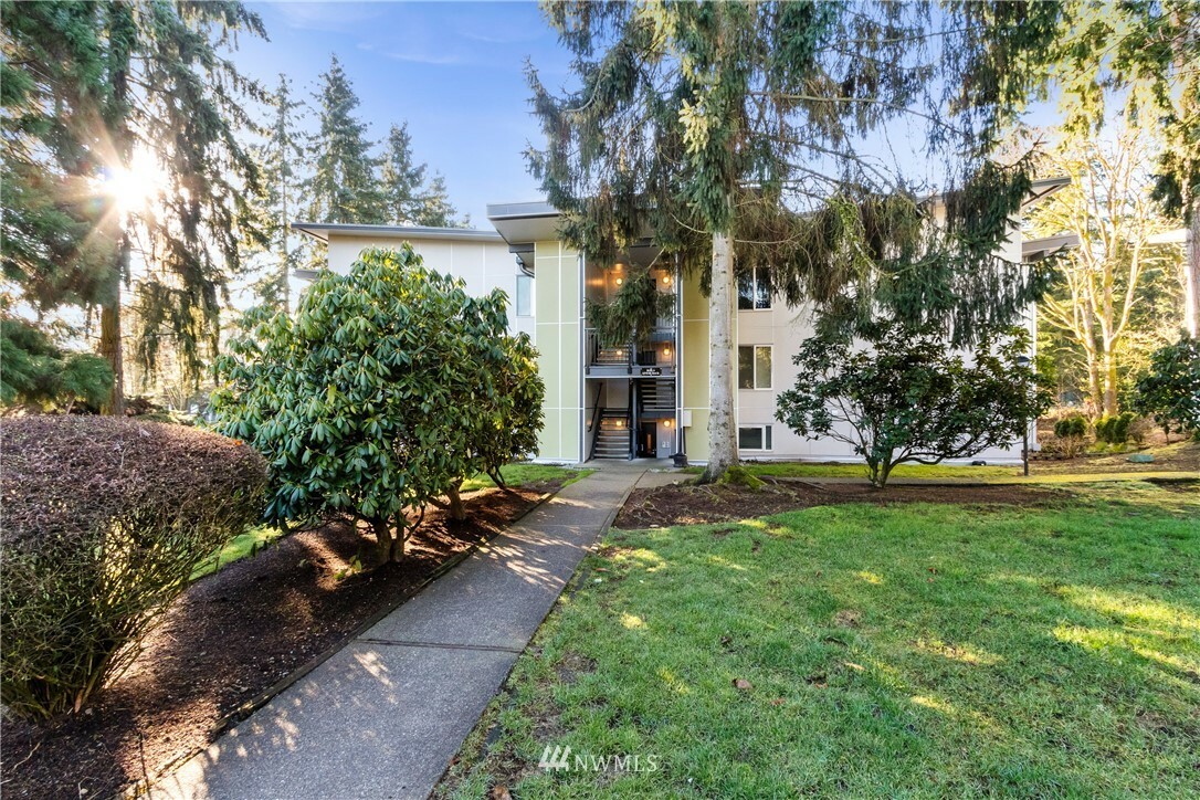 Property Photo:  14779 NE 32nd Street A-201  WA 98007 