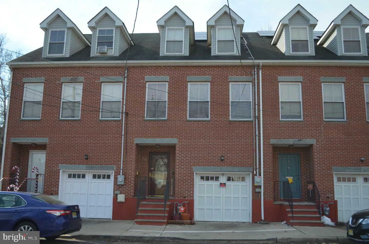 Property Photo:  61 Summer Street  NJ 08618 