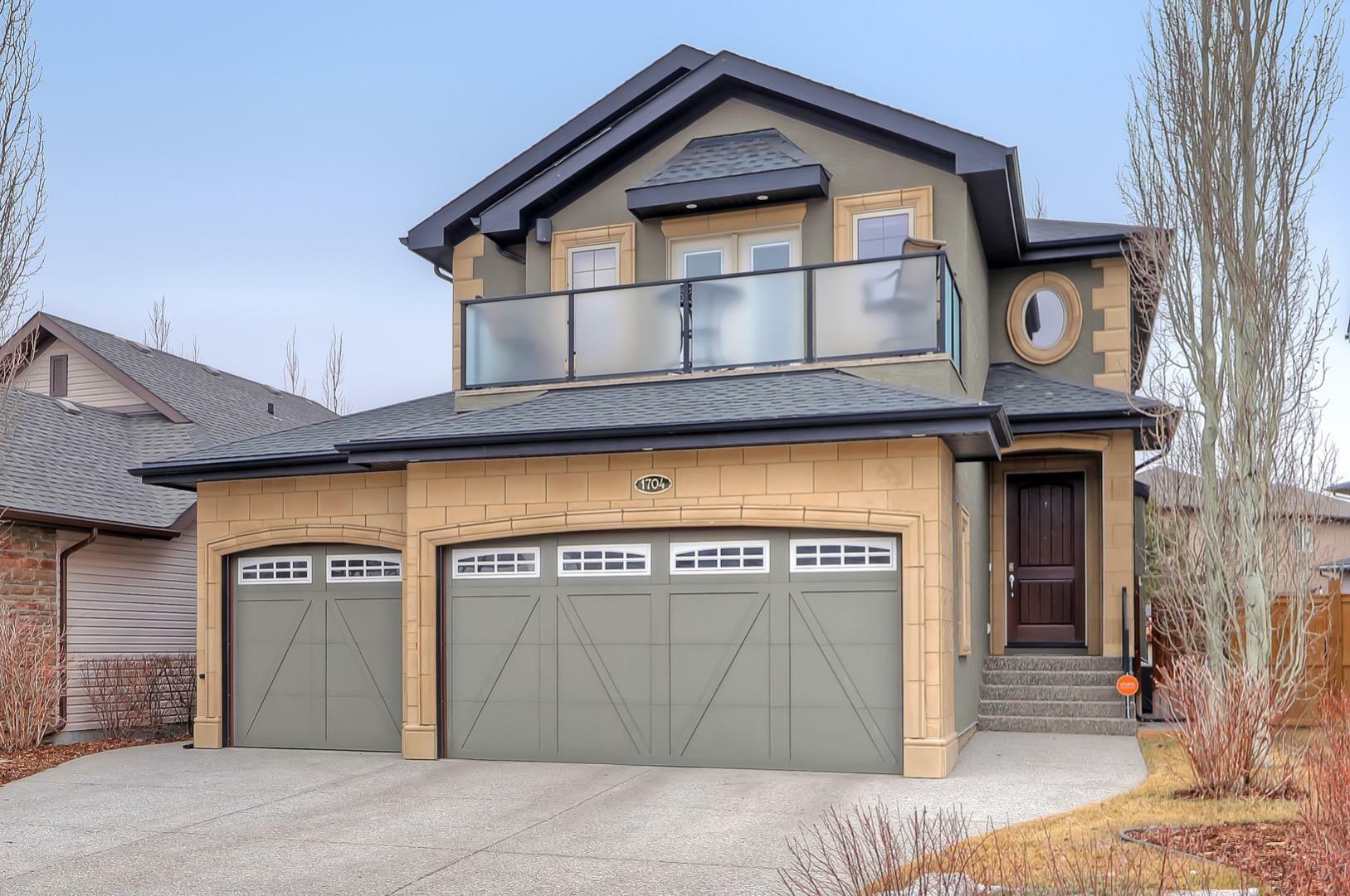 Property Photo: 1704 Montgomery Gate SE AB T1V 1B2