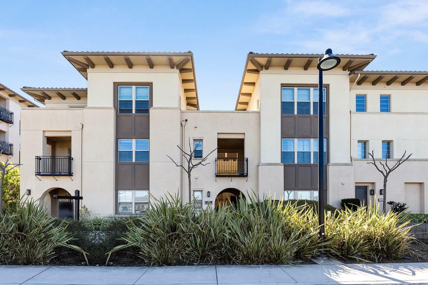 Property Photo: 1051 Bigleaf Place 102 CA 95131