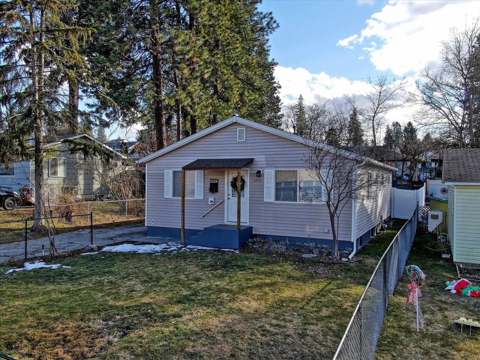 Property Photo:  3224 E 23rd Ave  WA 99223 