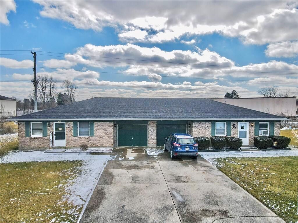 Property Photo:  128 Regency Court  OH 45318 