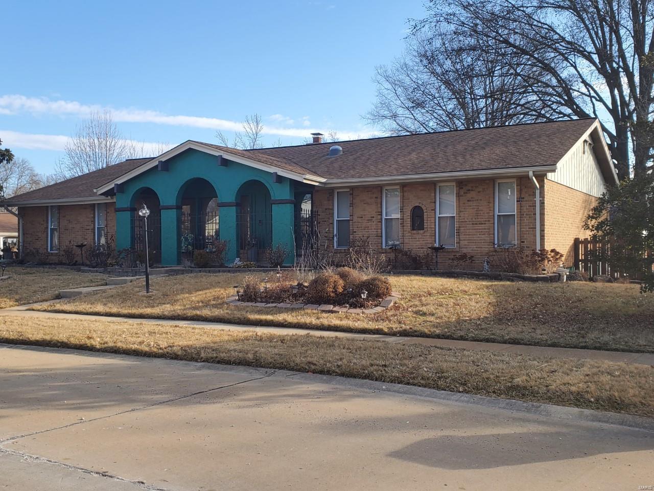 Property Photo: 5134 Harthlodge 63129