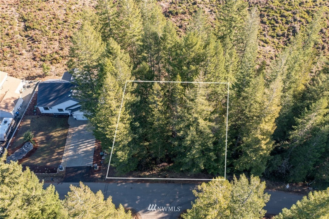 Property Photo:  131 E Hemlock Lane  WA 98592 