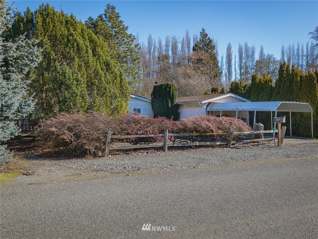 Property Photo: 370 Serpentine Avenue 98382 WA 98382