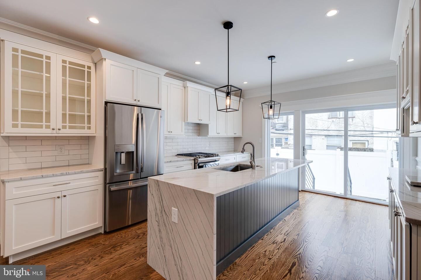 Property Photo: 2141 Catharine Street PA 19146