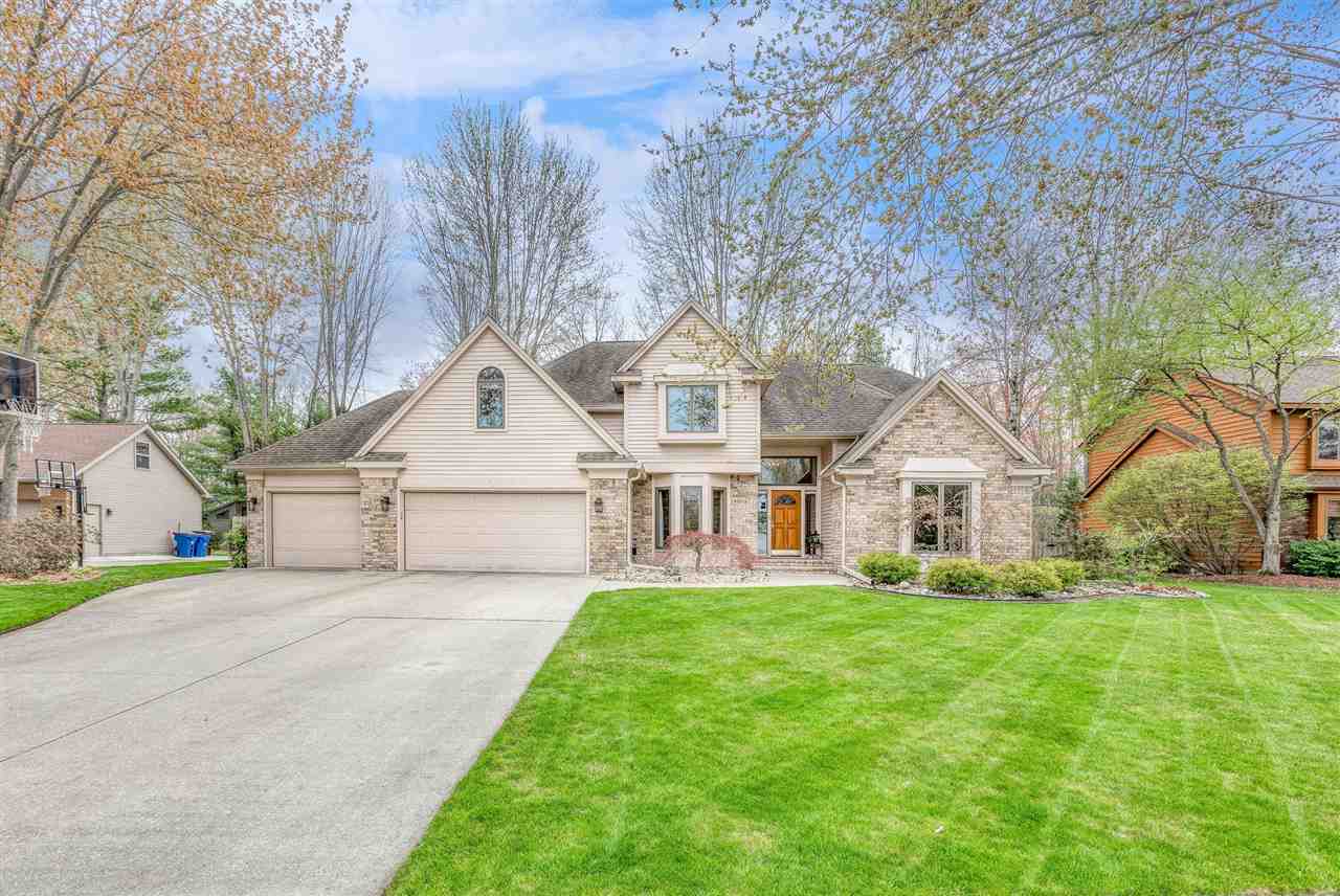 Property Photo:  3001 Walden Woods Dr  MI 48640 