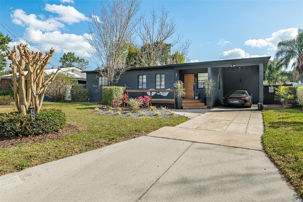 Property Photo:  2512 Laura Place  FL 32803 