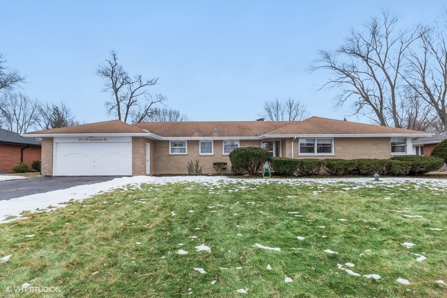 Property Photo:  9 Lynnbrook Drive  IL 60070 