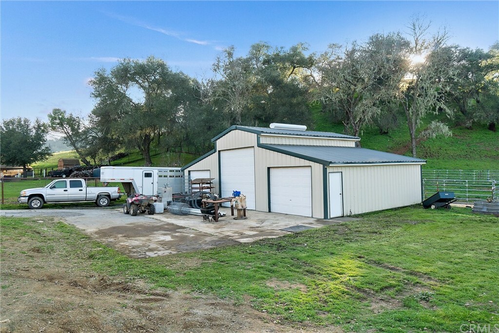 Property Photo:  9805 Laurel Road  CA 93422 