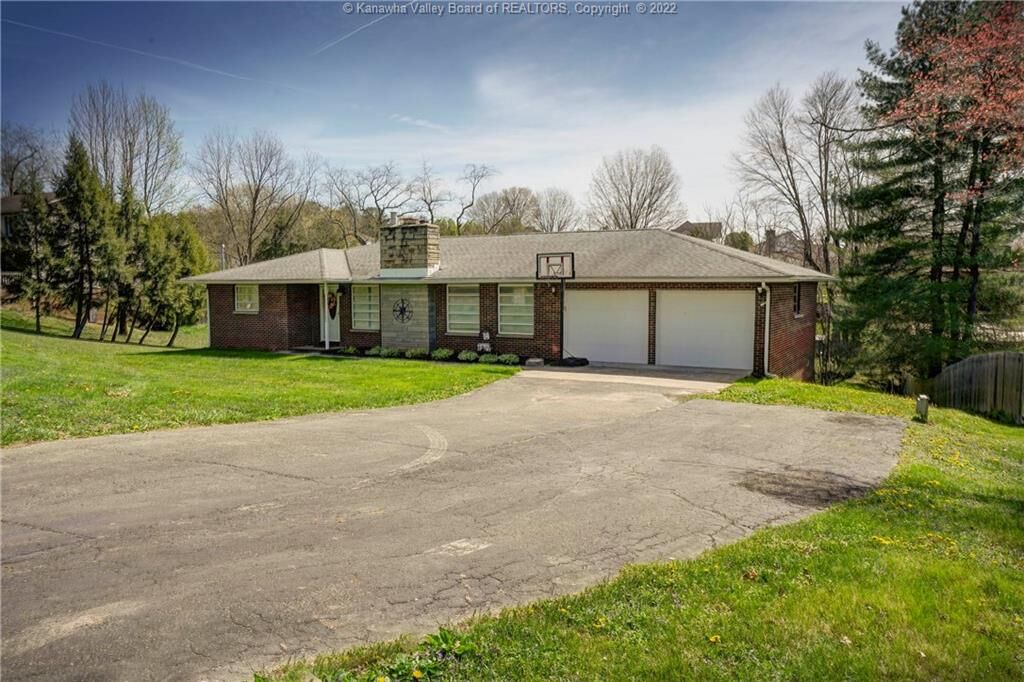 Property Photo:  105 Oakwood Estates  WV 25560 
