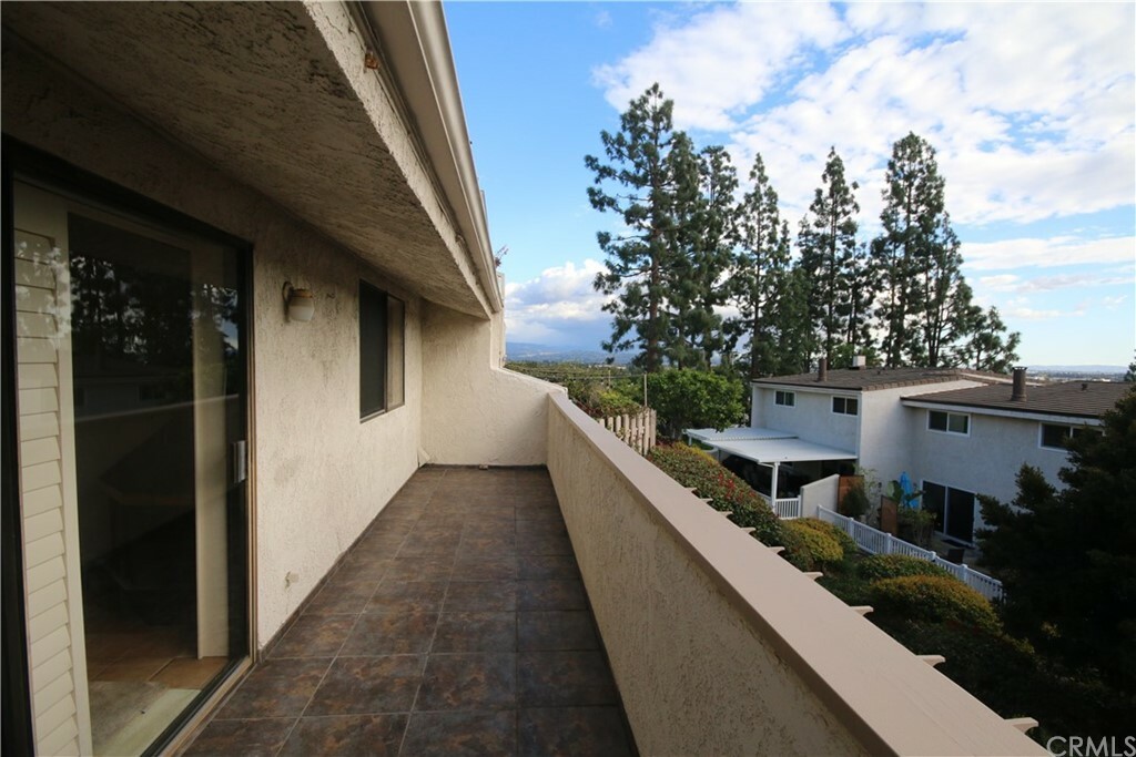 Property Photo:  2022 Vista Del Rosa  CA 92831 