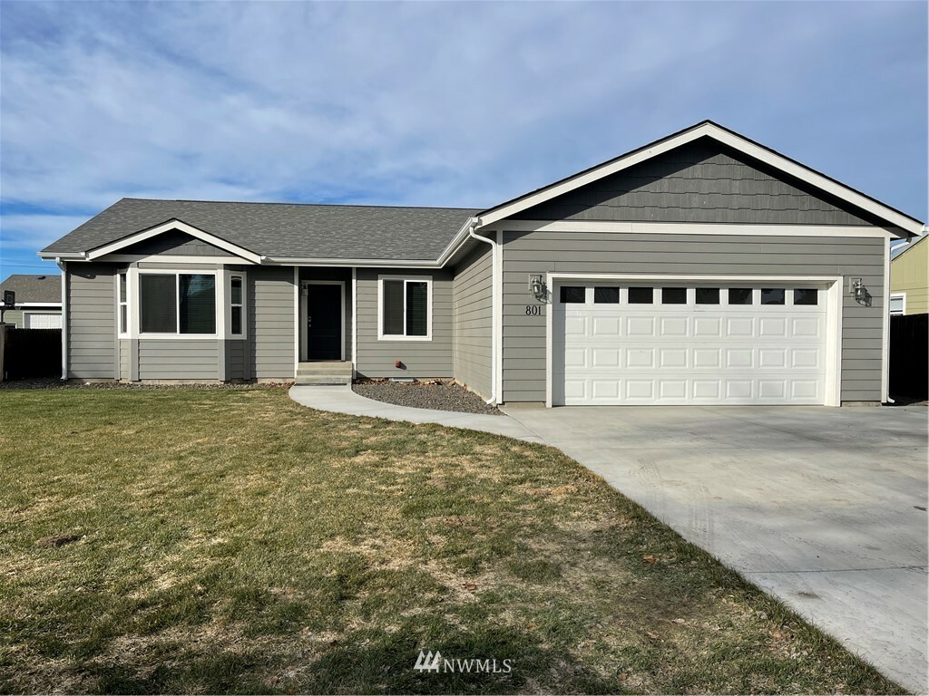 Property Photo:  801 S Whitman  WA 98926 