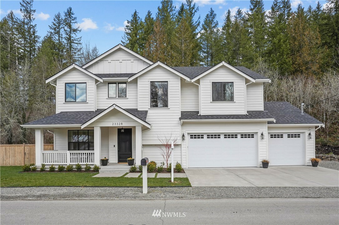 Property Photo:  23328 Dorre Don Way SE  WA 98038 