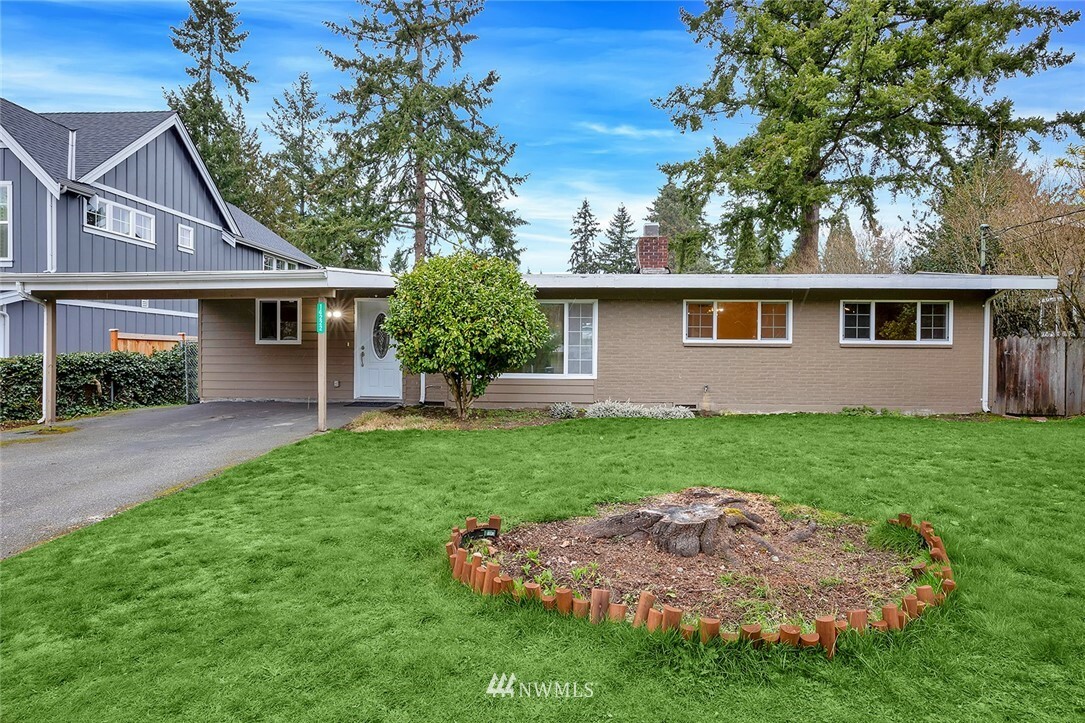 Property Photo:  14222 SE 41st Street  WA 98006 