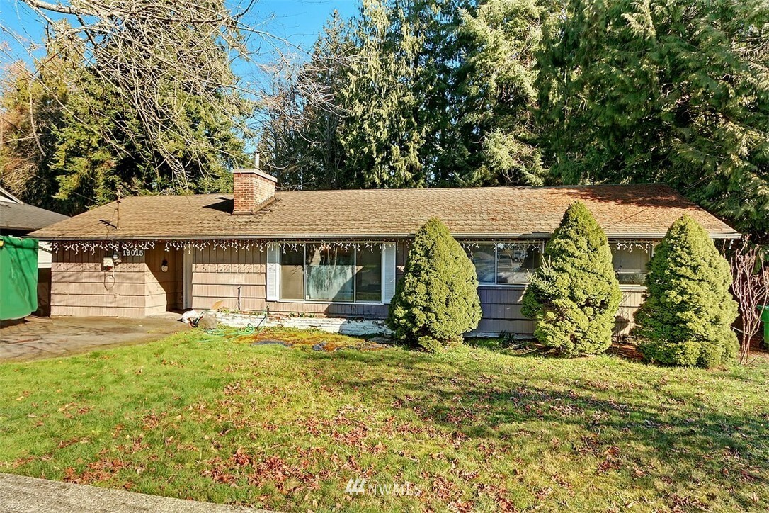 19015 46th Avenue W  Lynnwood WA 98036 photo