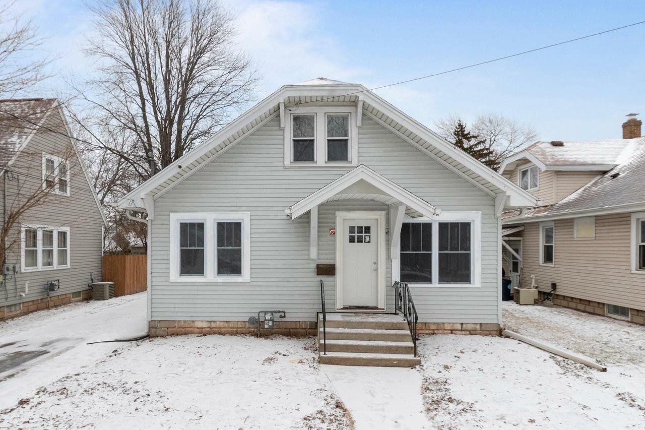 Property Photo:  405 Appleton Street  WI 54952 