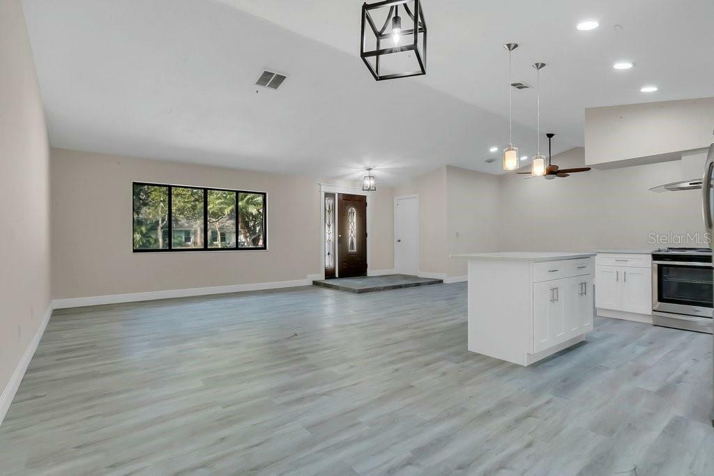 Property Photo:  241 Holiday Ln  FL 32708 