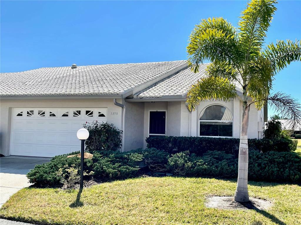 Property Photo:  5390 Kelly Drive  FL 34233 