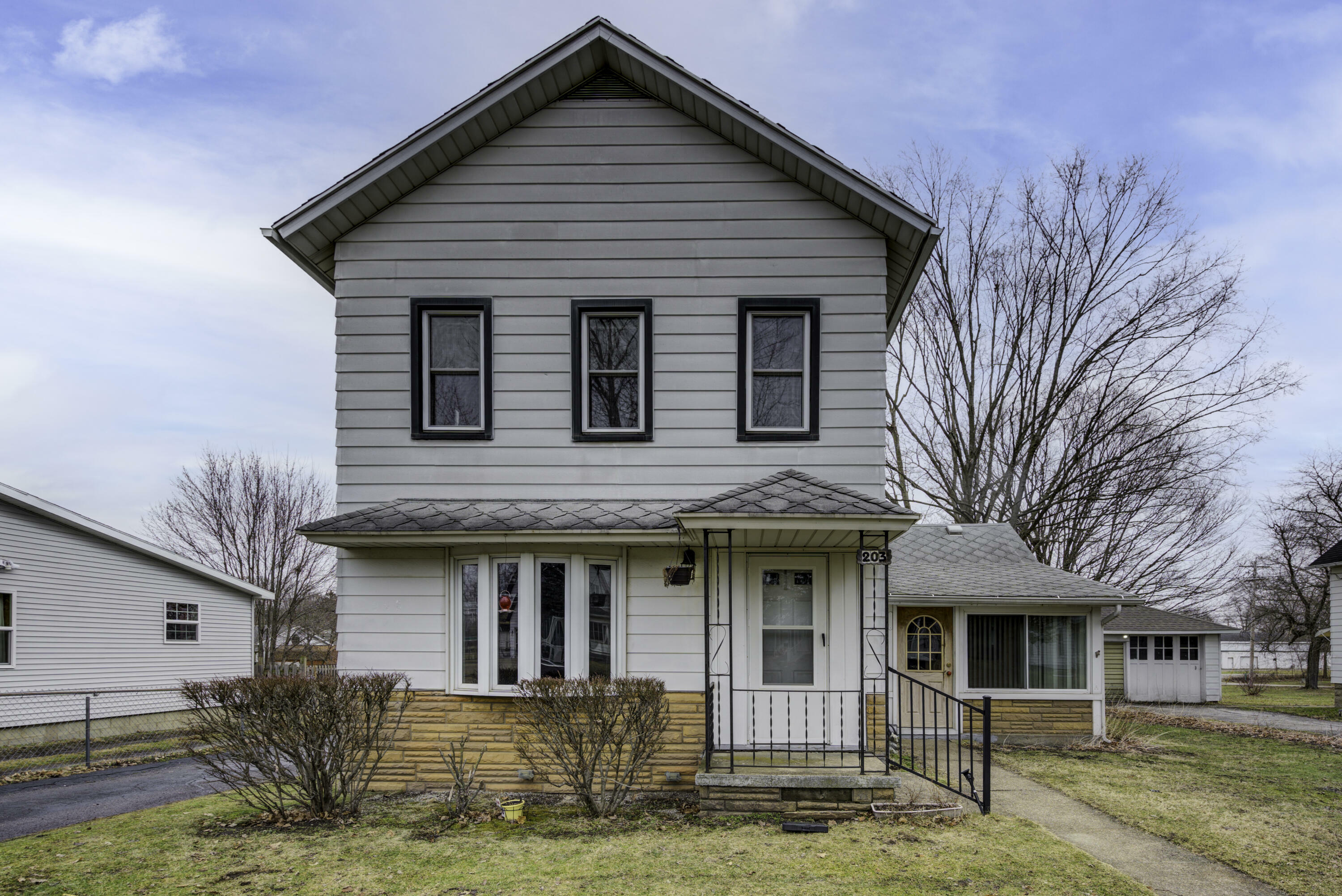 Property Photo:  203 N Cleveland Avenue  MI 49113 