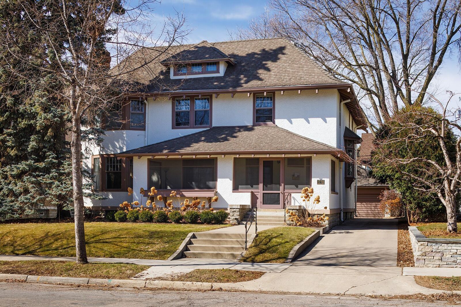 Property Photo:  1778 Irving Avenue S  MN 55403 