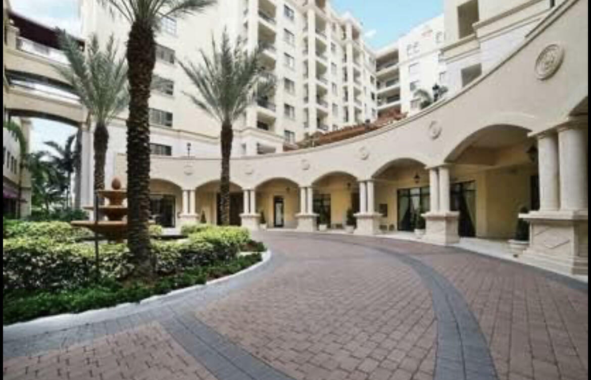 Property Photo: 233 S Federal Highway 412 FL 33432