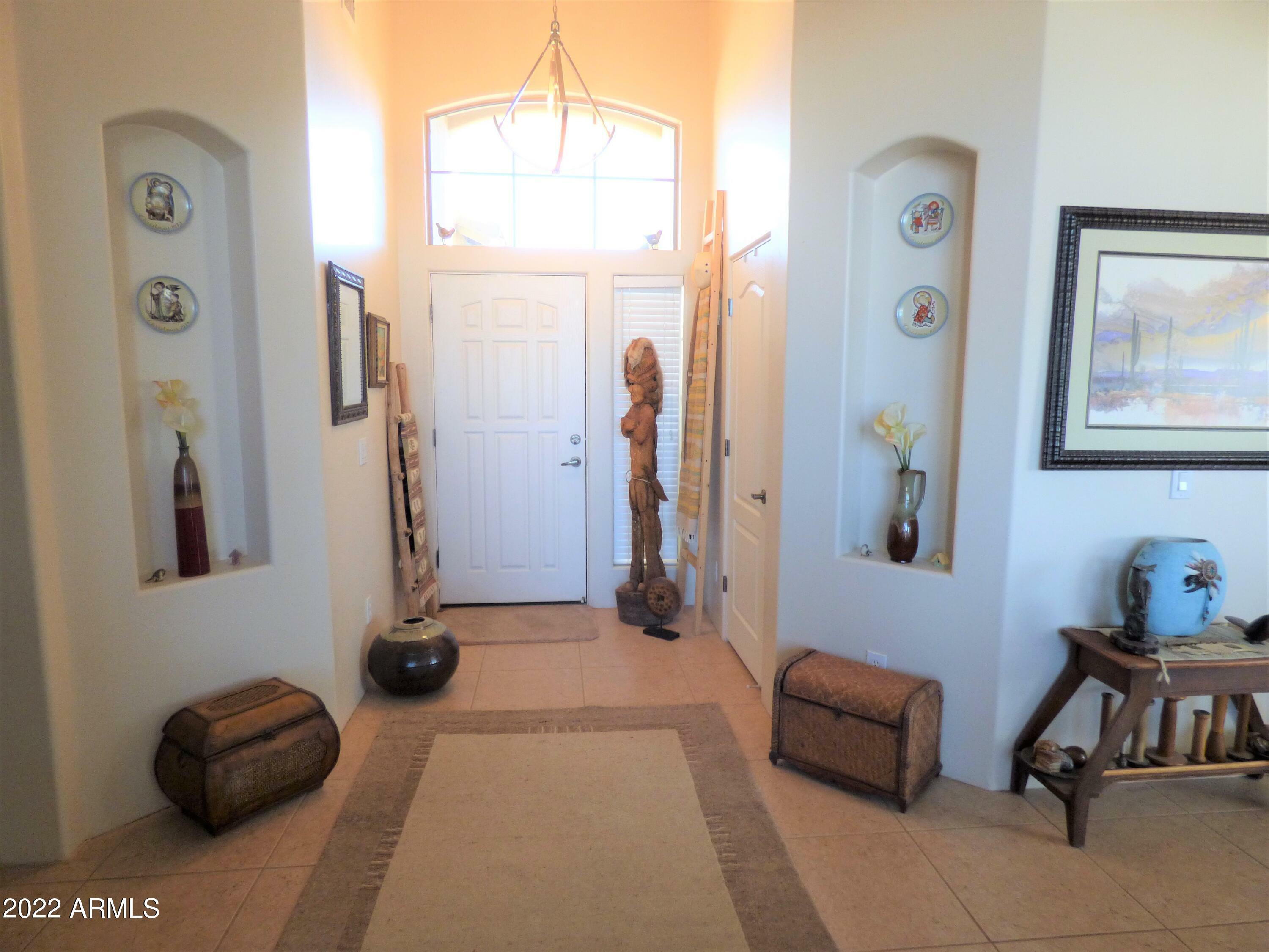 Property Photo:  848 W Ryan Way  AZ 85143 