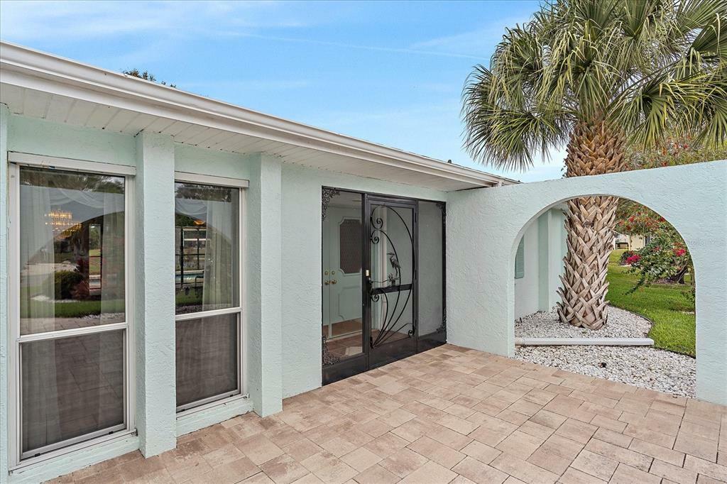 Property Photo:  1714 Coral Sands Court  FL 34293 