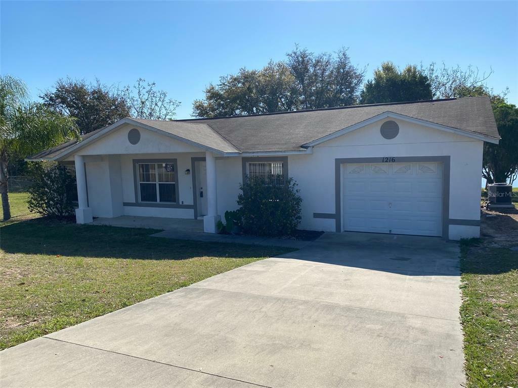 Property Photo:  1216 Doris Avenue  FL 32778 