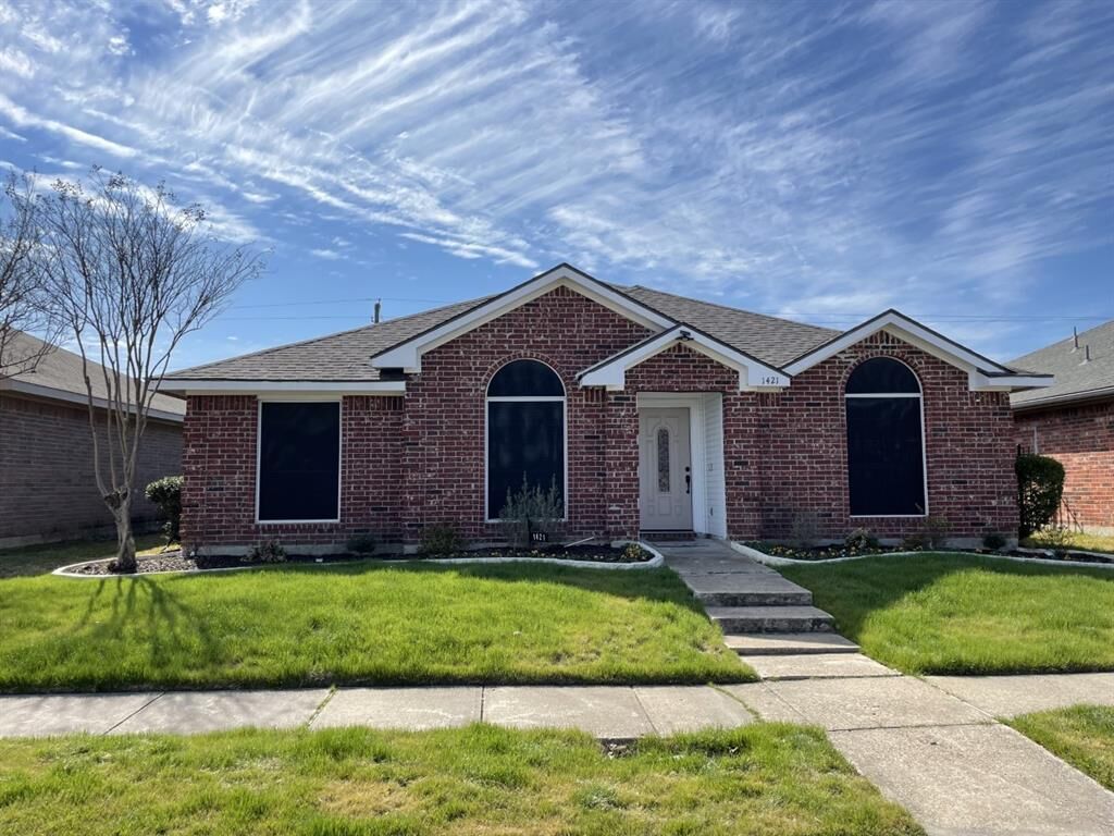 Property Photo: 1421 Jessica Lane TX 75149