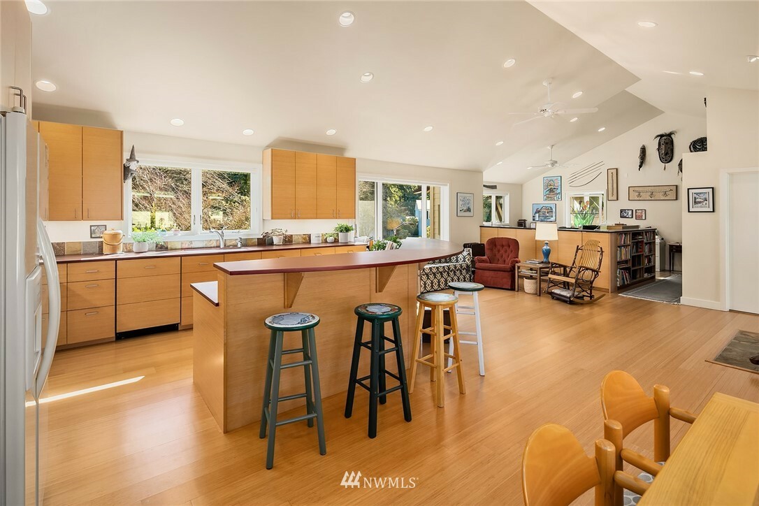 Property Photo: 7815 85th Place SE WA 98040