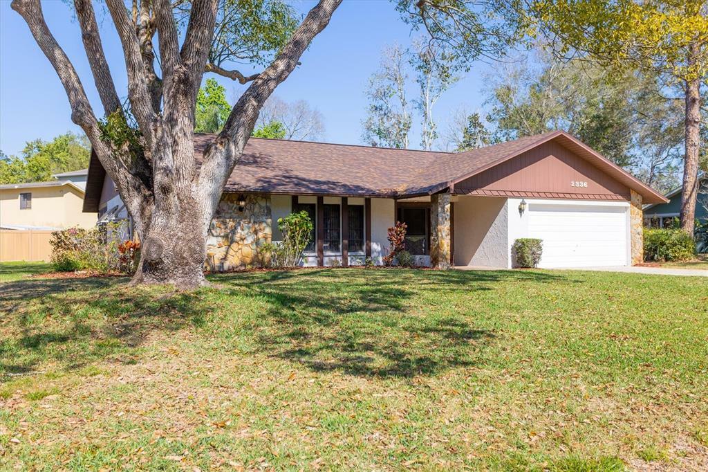 Property Photo:  2336 Woodbend Circle  FL 34655 