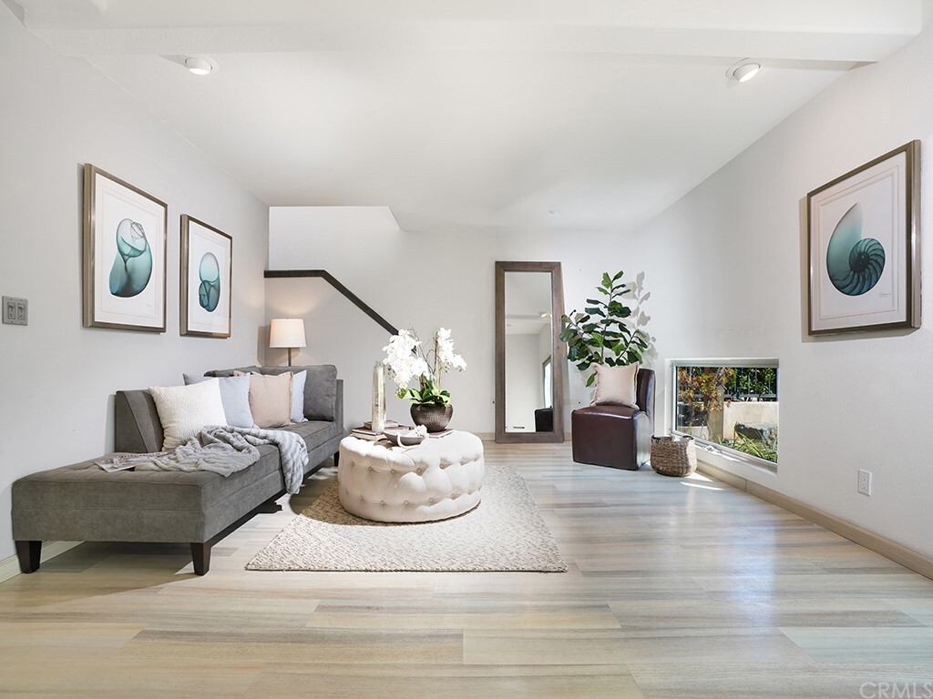 Property Photo:  707 Begonia Avenue  CA 92625 