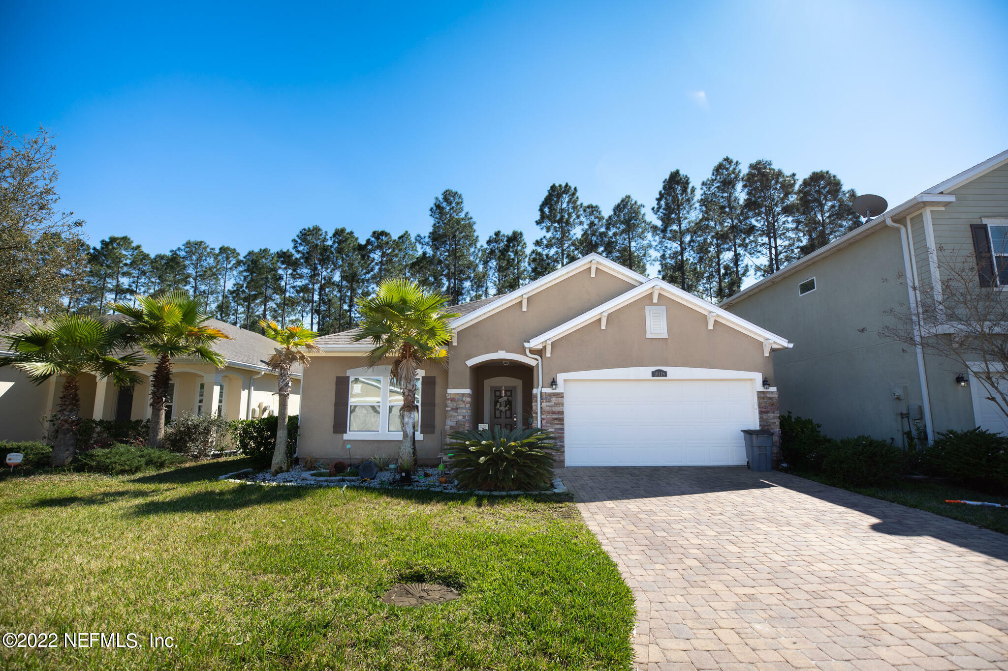 Property Photo:  10118 Dogwood Creek Drive  FL 32222 