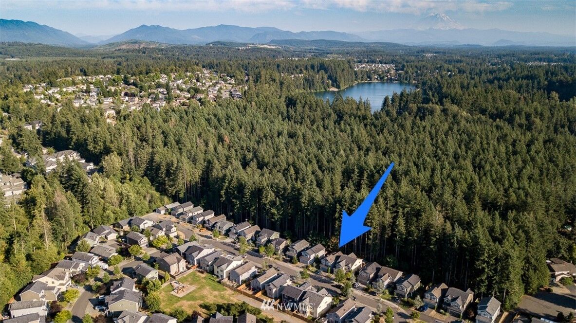 Property Photo:  22431 SE 244th Street  WA 98038 