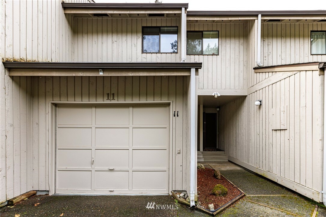 Property Photo:  1 Lake Louise Drive 11  WA 98229 