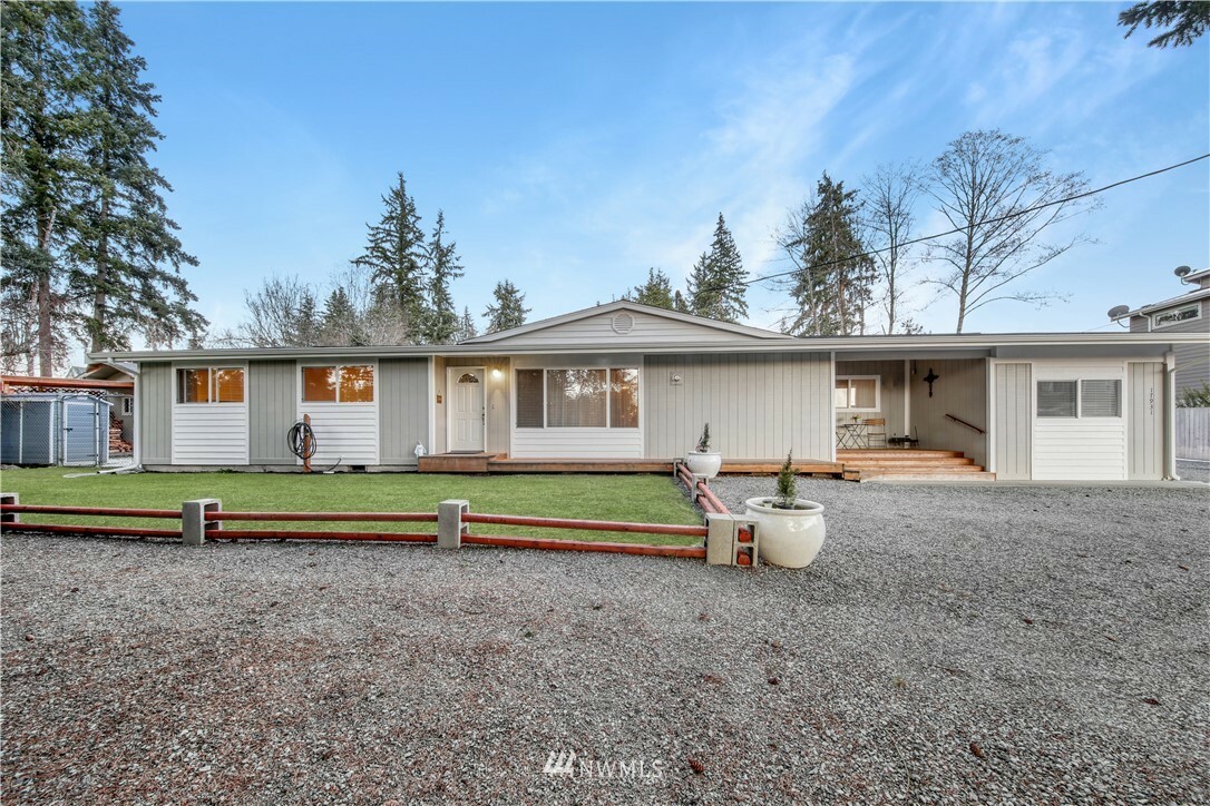 Property Photo: 17931 North Road WA 98012