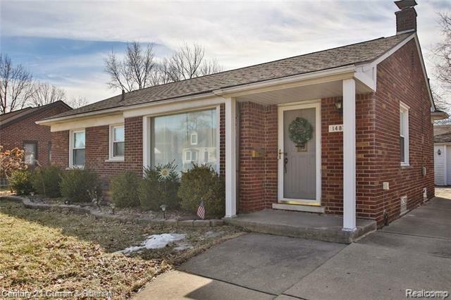 Property Photo:  14877 Regina Avenue  MI 48101 