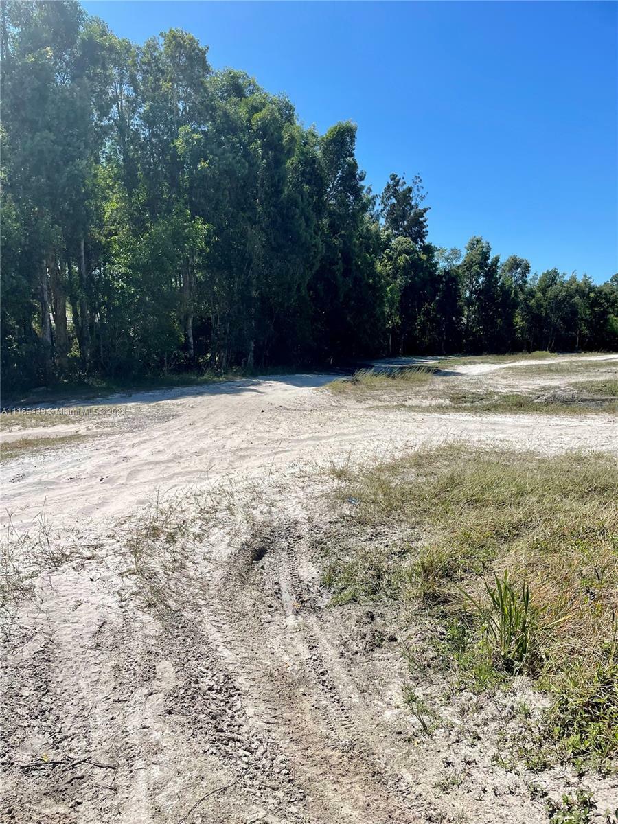 Property Photo:  **** 59th St N  FL 33411 