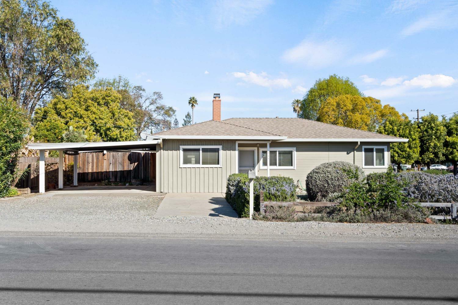 Property Photo:  937 Marion Way  CA 94087 