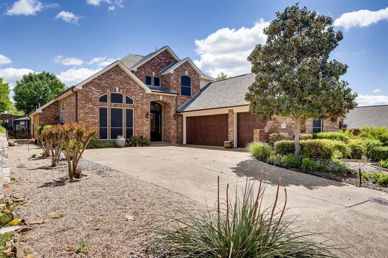 Property Photo: 122 Freedom Court TX 75032