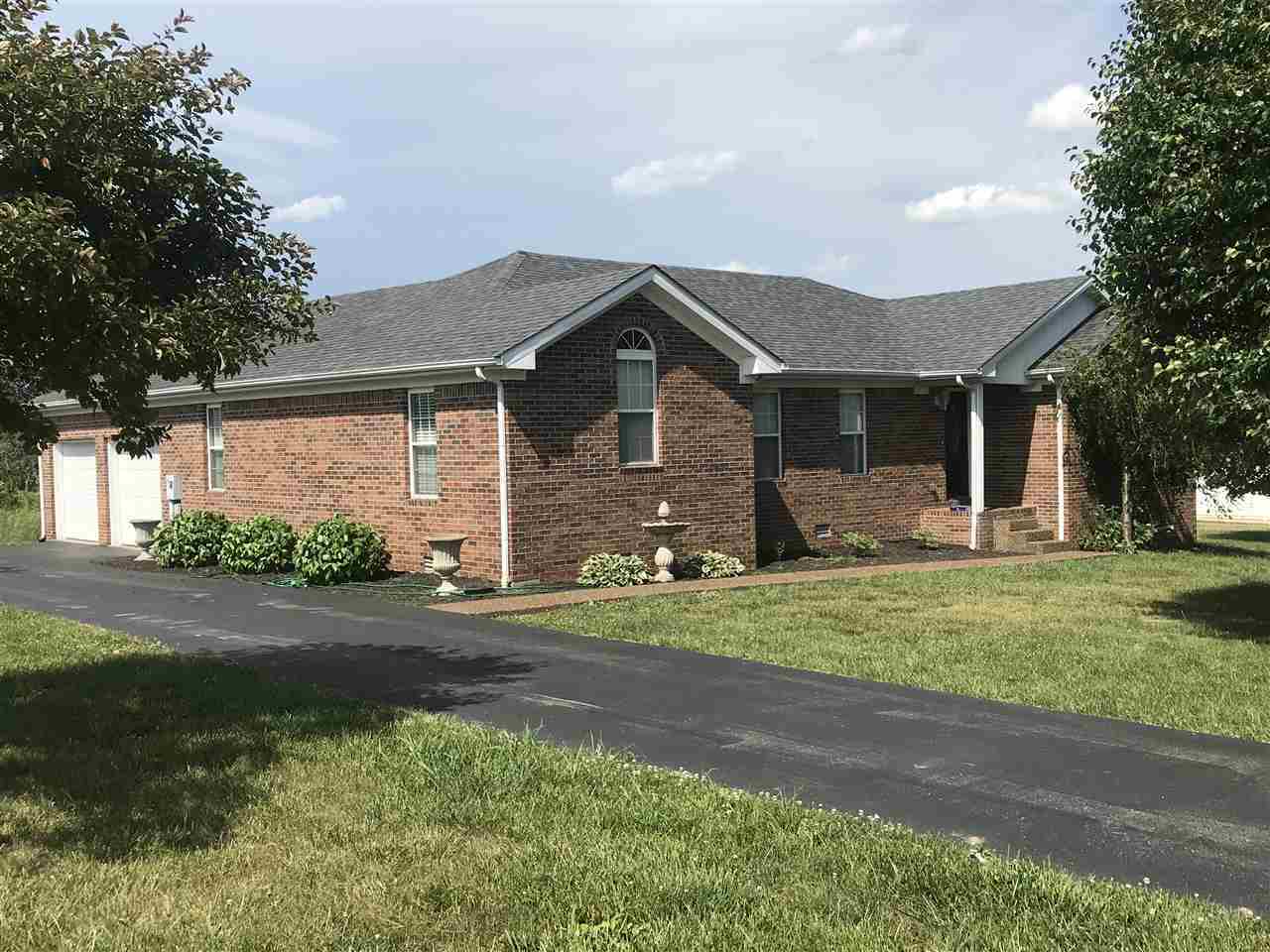 Property Photo:  134 Patriot Circle  KY 42164 