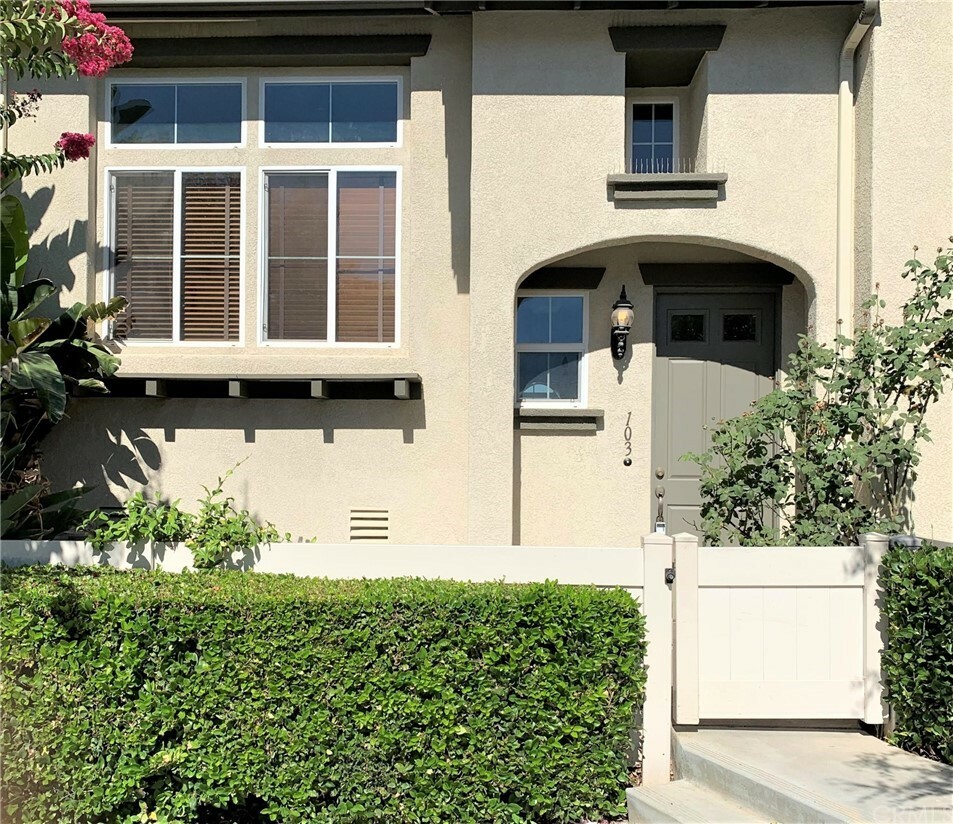 Property Photo: 33650 Willow Haven Lane 103 CA 92563