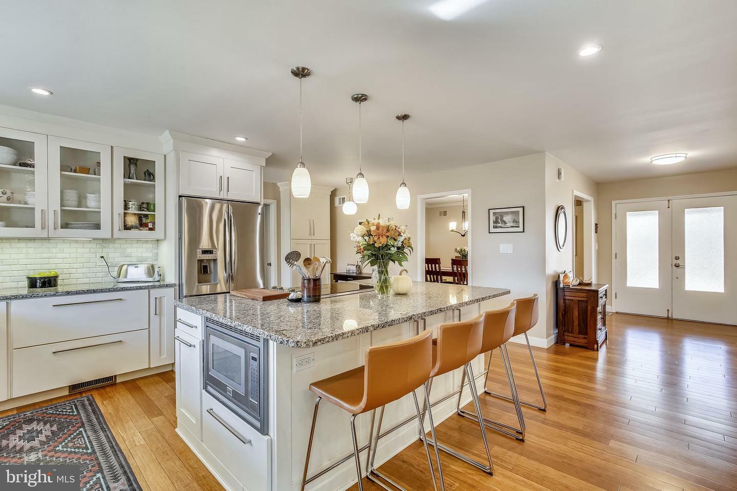 Property Photo: 14 Tanager Court MD 20854