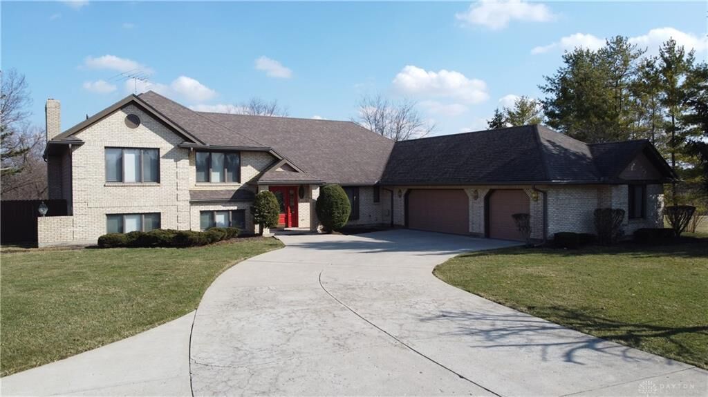 Property Photo:  5701 Swan Drive  OH 45315 