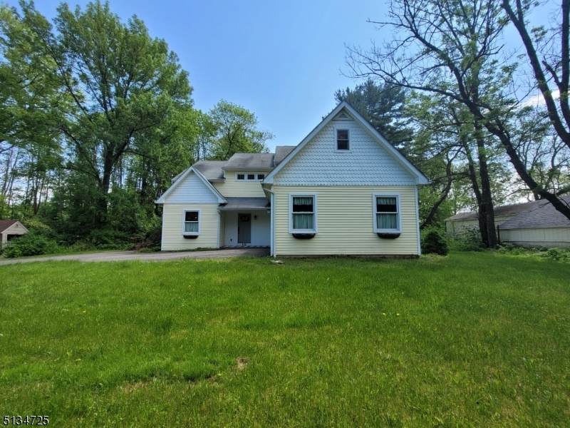 Property Photo:  636 Willow Grove St  NJ 07840 