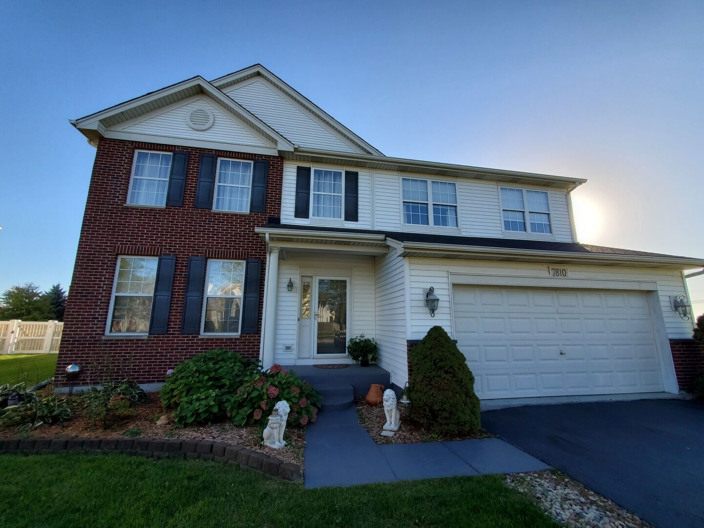 Property Photo: 7810 Boxwood Lane IL 60586